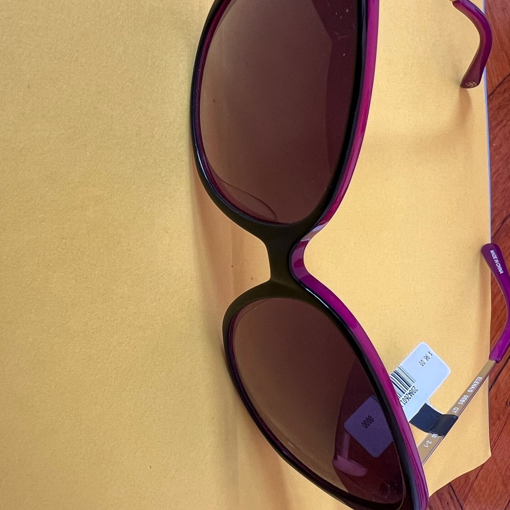 Sunglasses - Picture 3 of 3